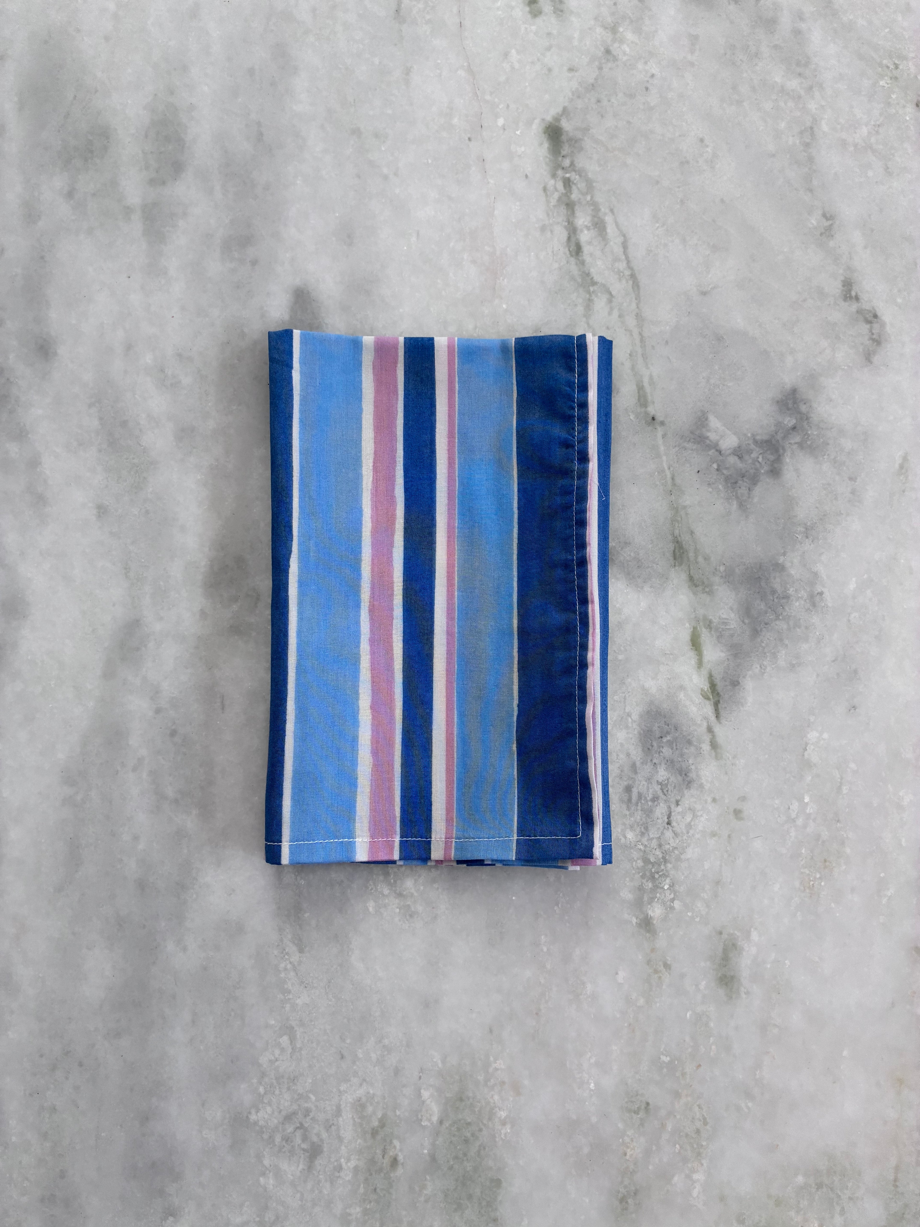 Into The Tide Napkin Set - Indigo